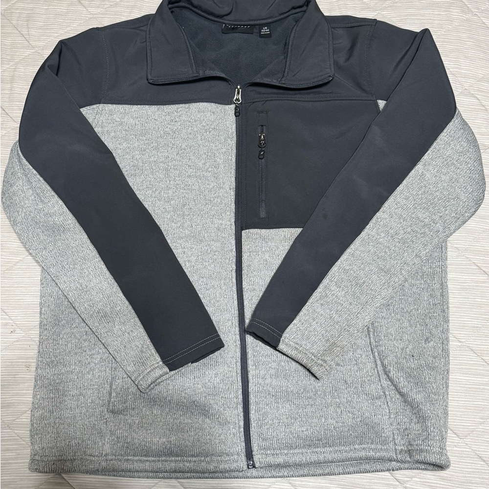 Men’s Swiss tech jacket Size: Large